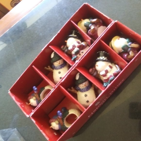 8 St Nicholas Square Napkin Ring Holder - Picture 10 of 13